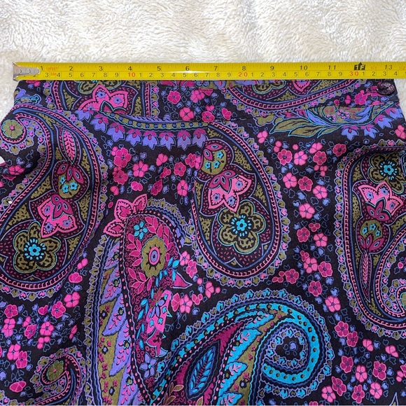 Chemisette LTD Vintage Paisley Patterned Multicolor Midi Skirt - Picture 5 of 5